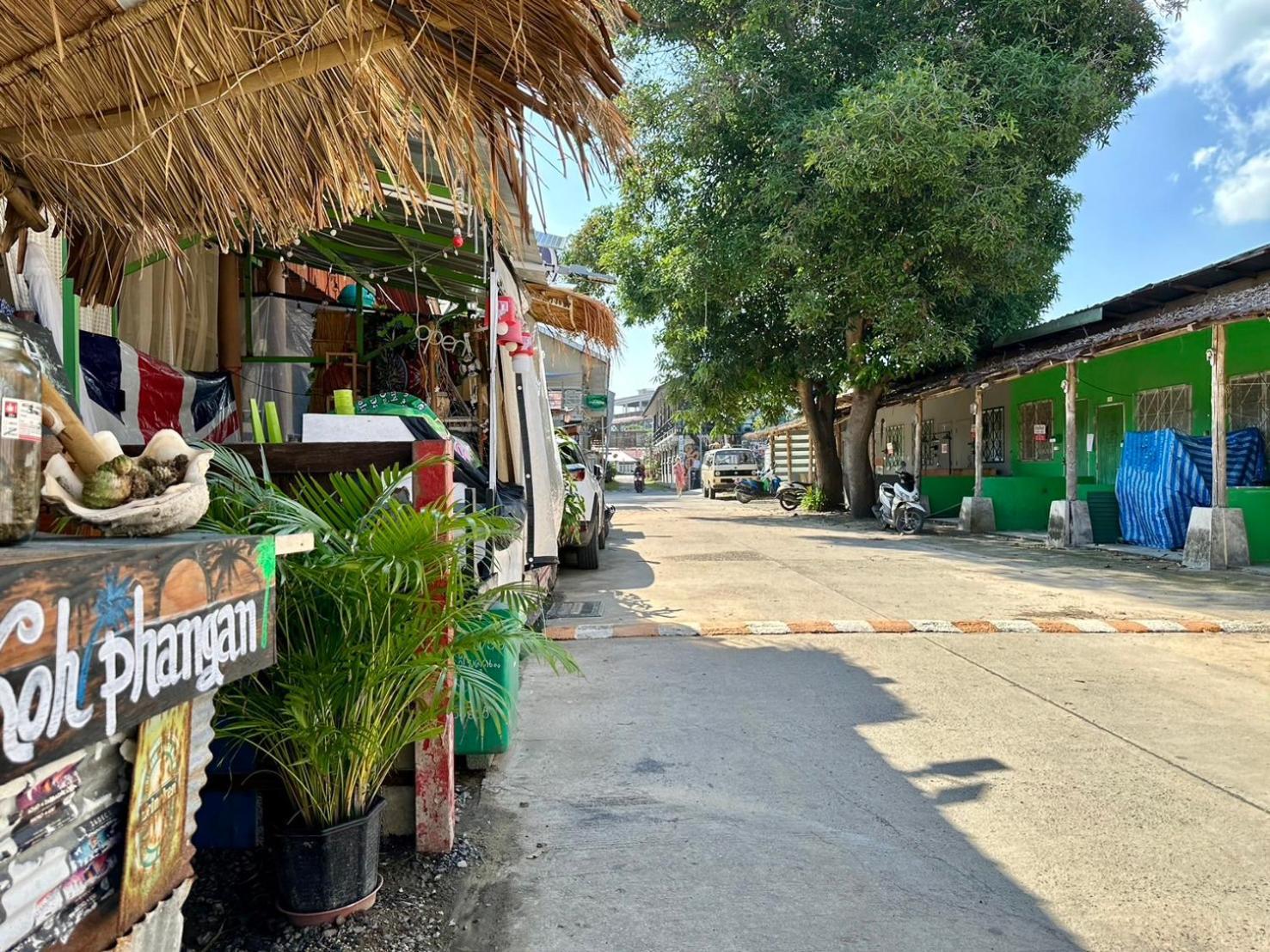 U Hostel Koh Phangan Haad Rin Bagian luar foto
